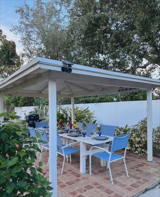 Beautiful Main House In West Palm Beach Extérieur photo