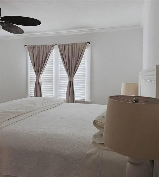 Beautiful Main House In West Palm Beach Extérieur photo